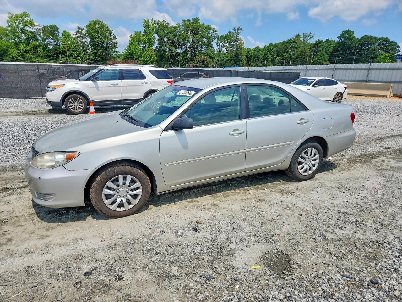 Salvage Toyota Camry Image