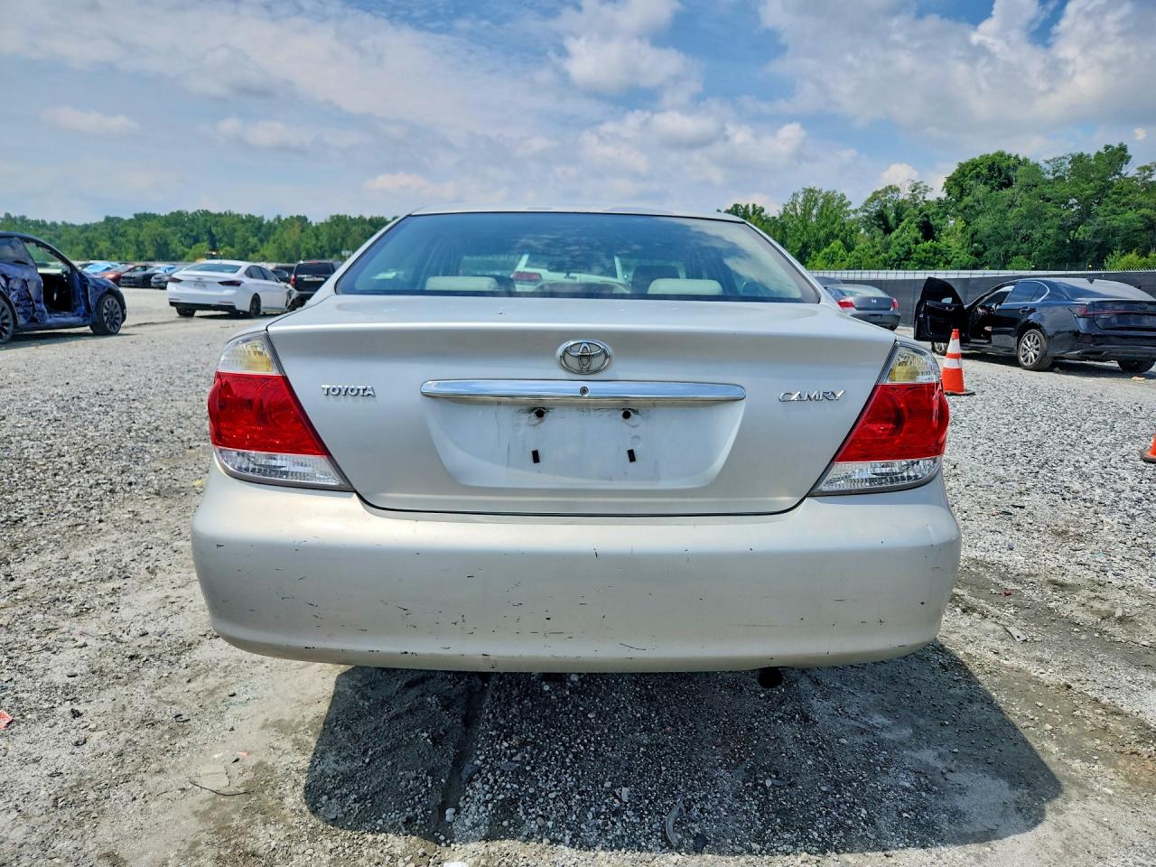 Toyota Camry Standard