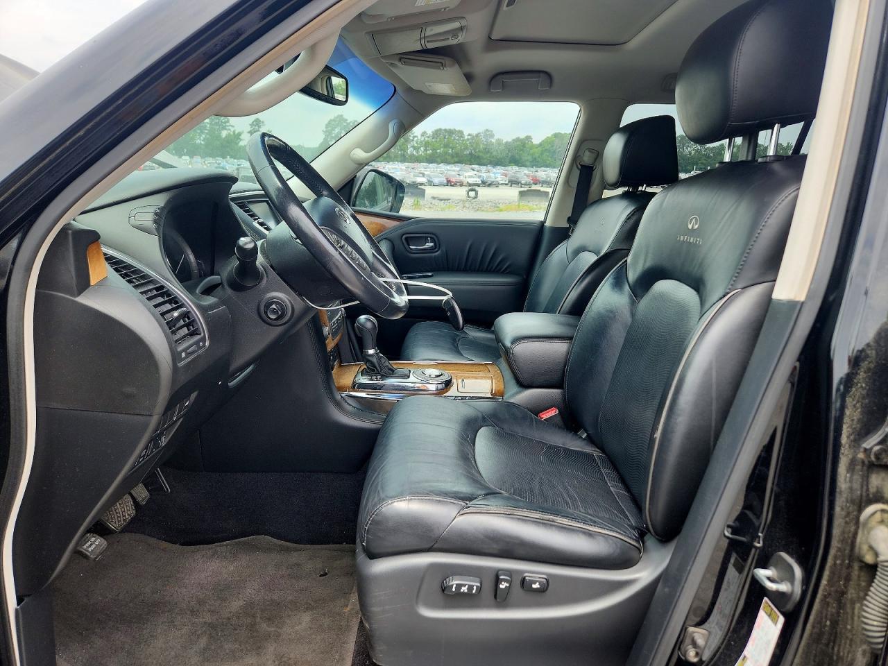 INFINITI Qx Base
