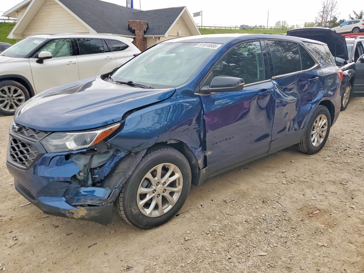 Salvage Chevrolet Equinox Image