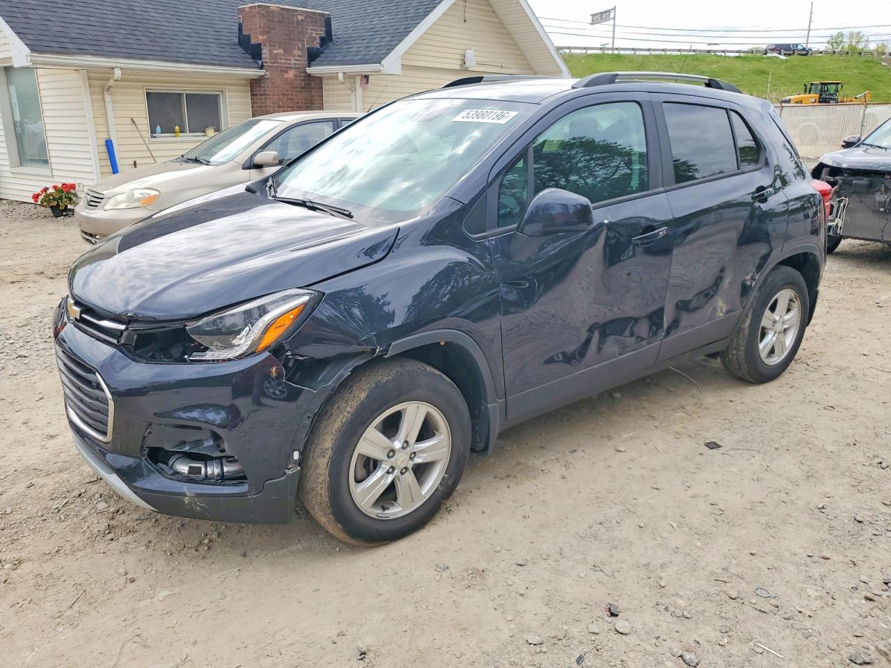 Salvage Chevrolet Trax Image