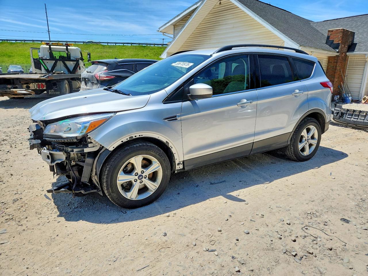Salvage Ford Escape Image
