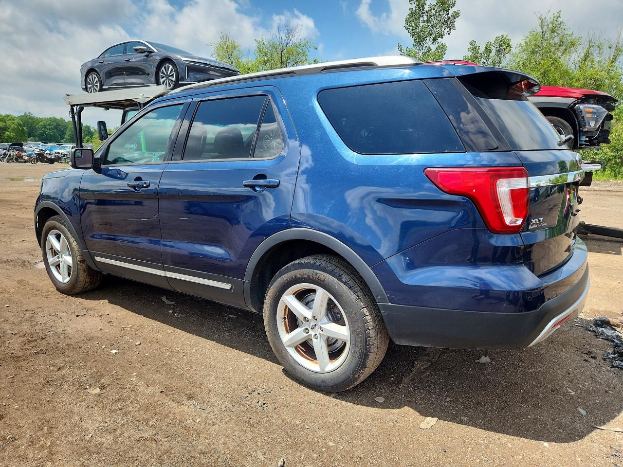 Ford Explorer Xlt