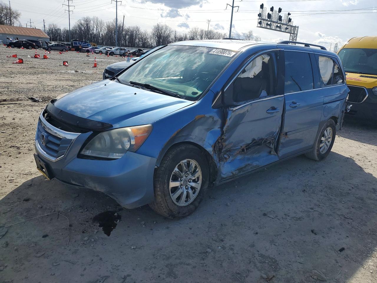Salvage Honda Odyssey Image