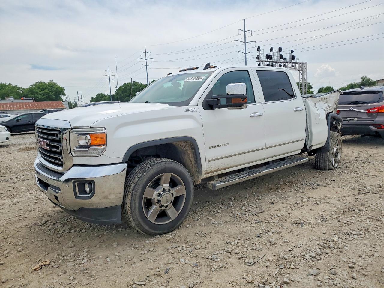 Salvage GMC Sierra Image