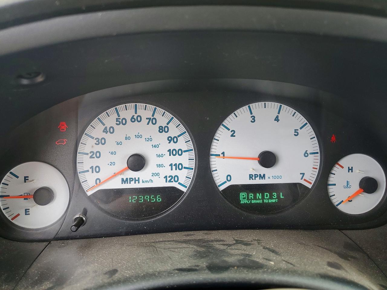Dodge Caravan Sxt