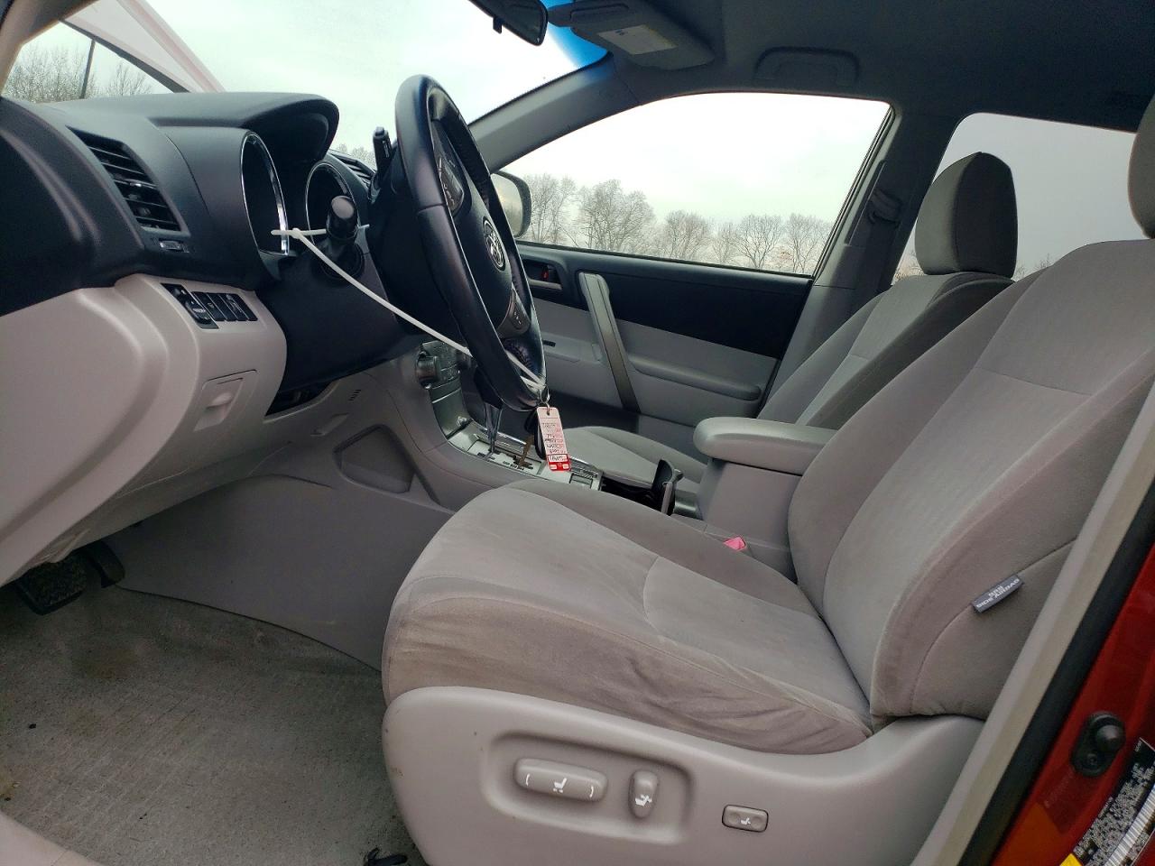 Toyota Highlander Sport