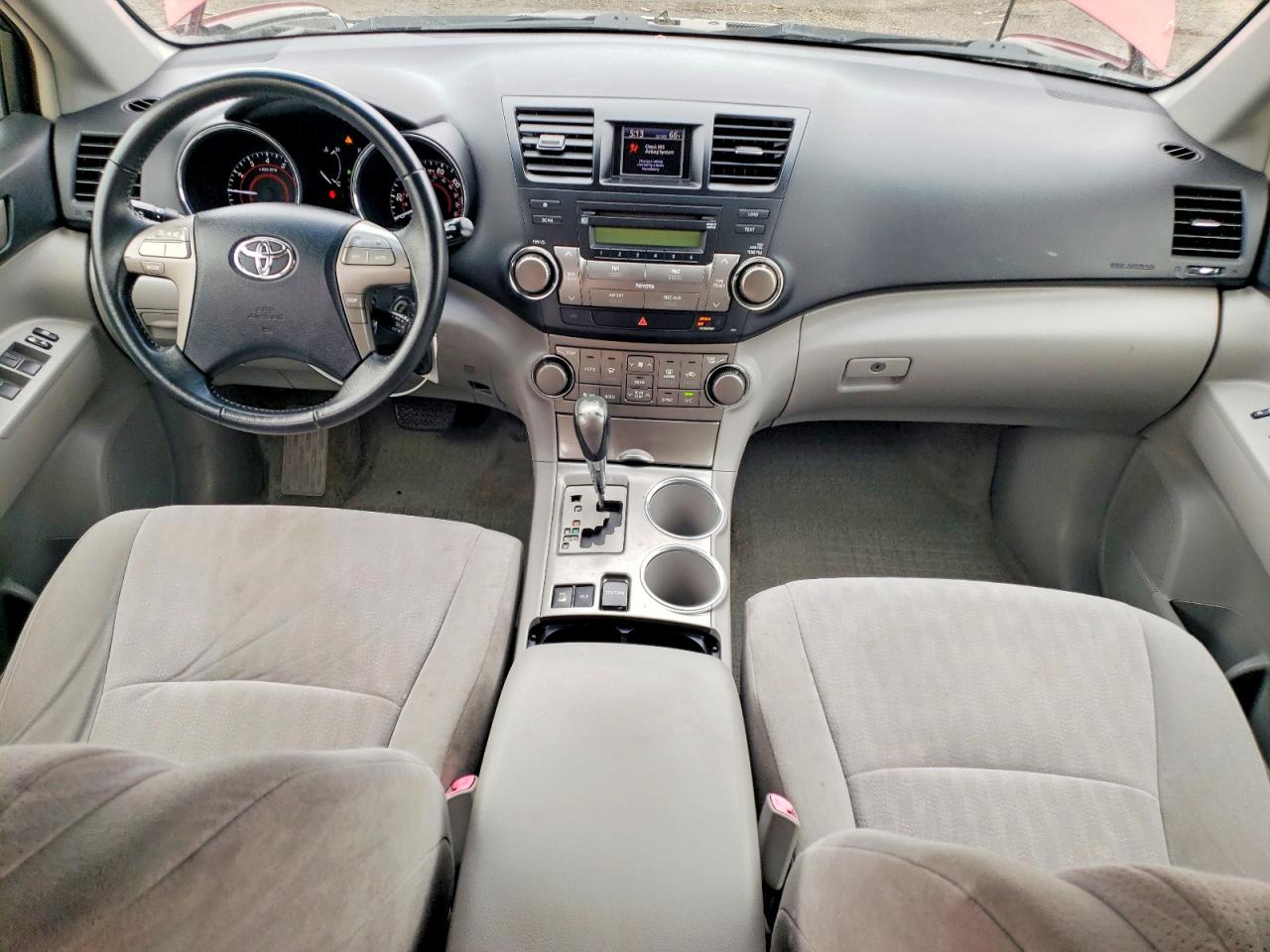 Toyota Highlander Sport