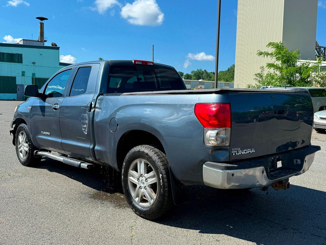 Toyota Tundra Double Cab Limited