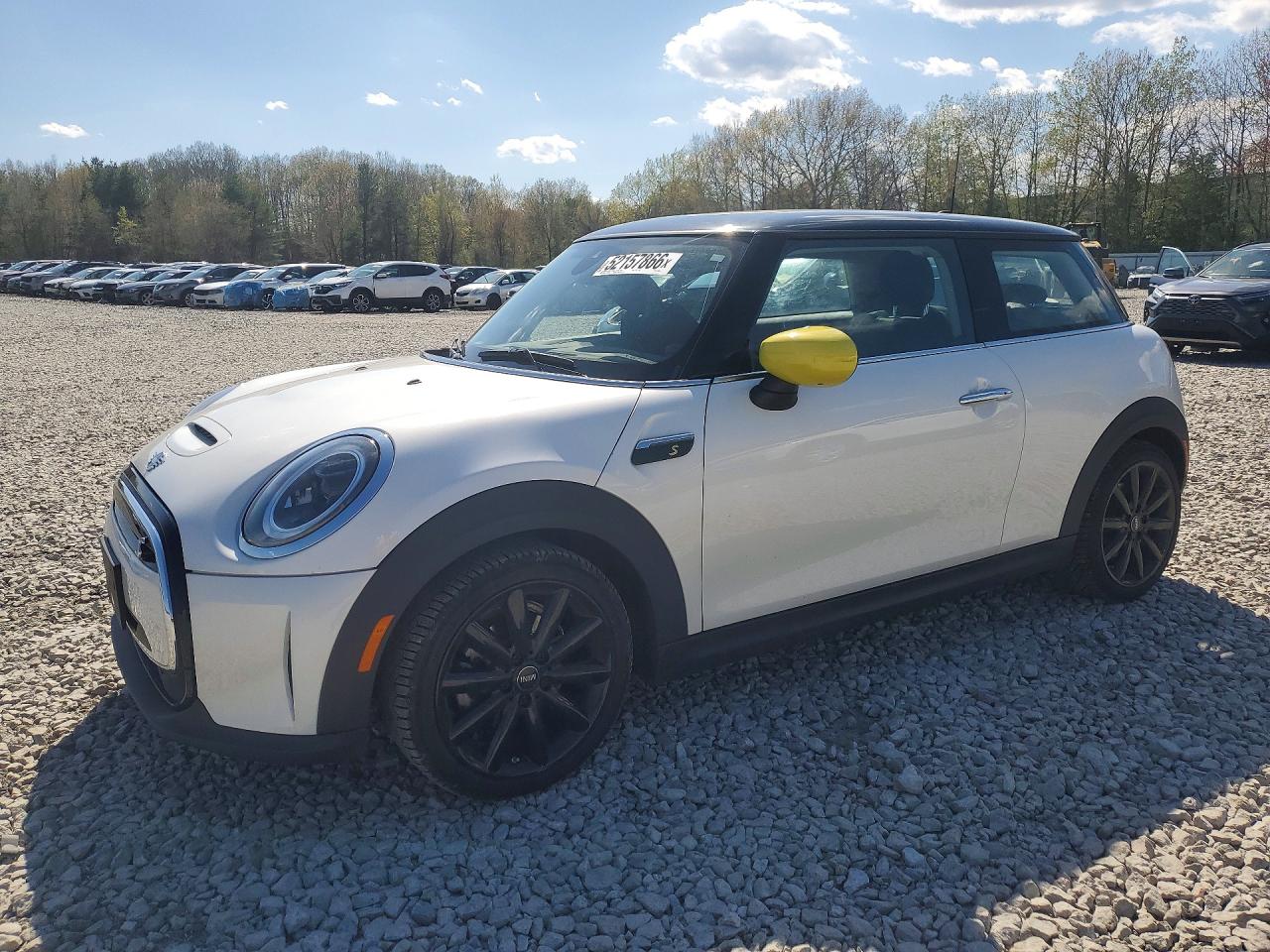 Salvage MINI Cooper Image