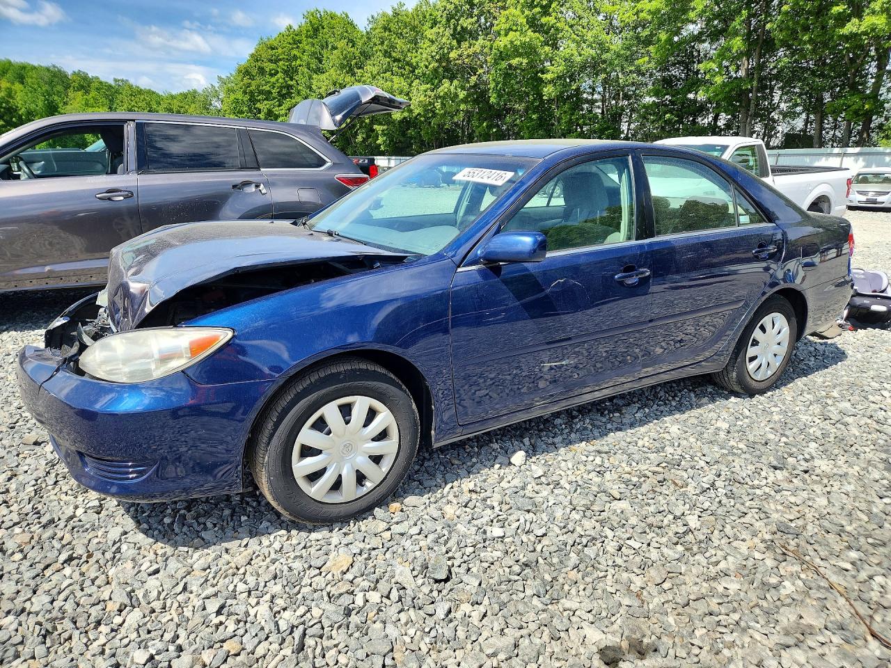 Salvage Toyota Camry Image