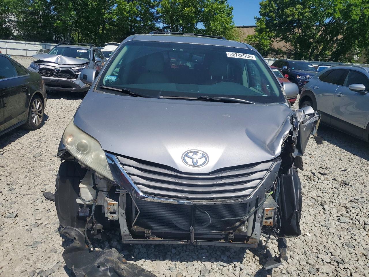 Toyota Sienna Limited 7-passenger