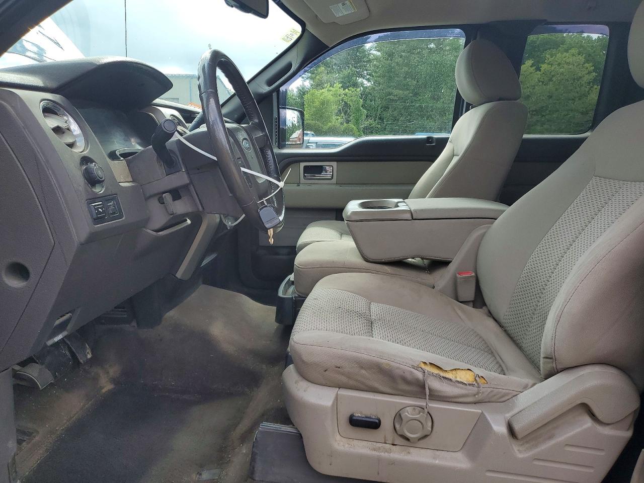 Ford F-150 Super Cab