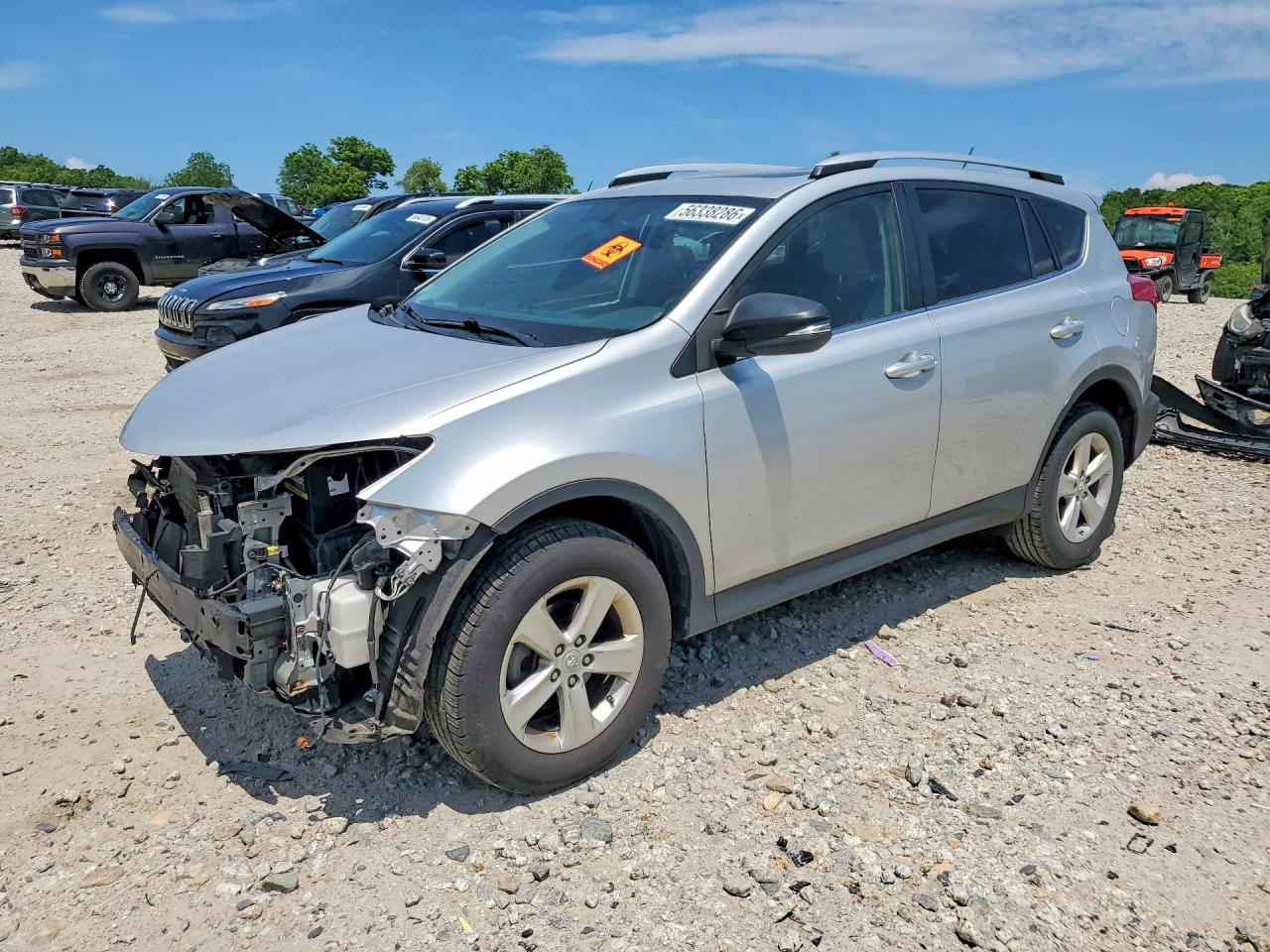 Salvage Toyota RAV4 Image