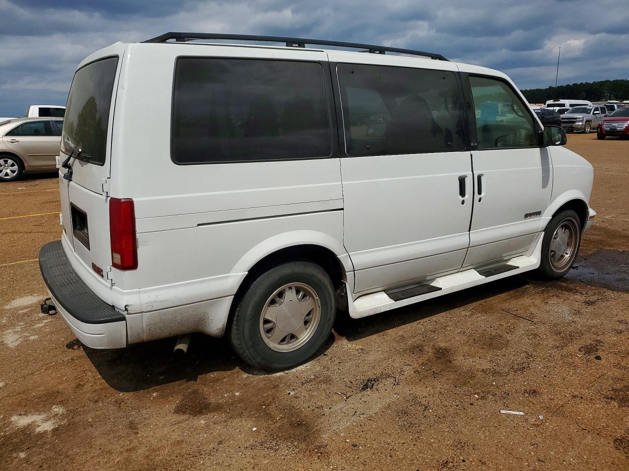 GMC Safari Xt
