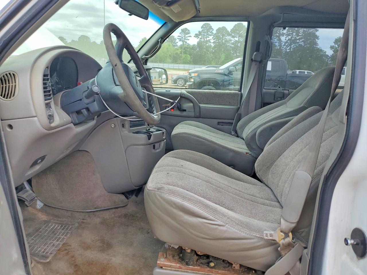 GMC Safari Xt