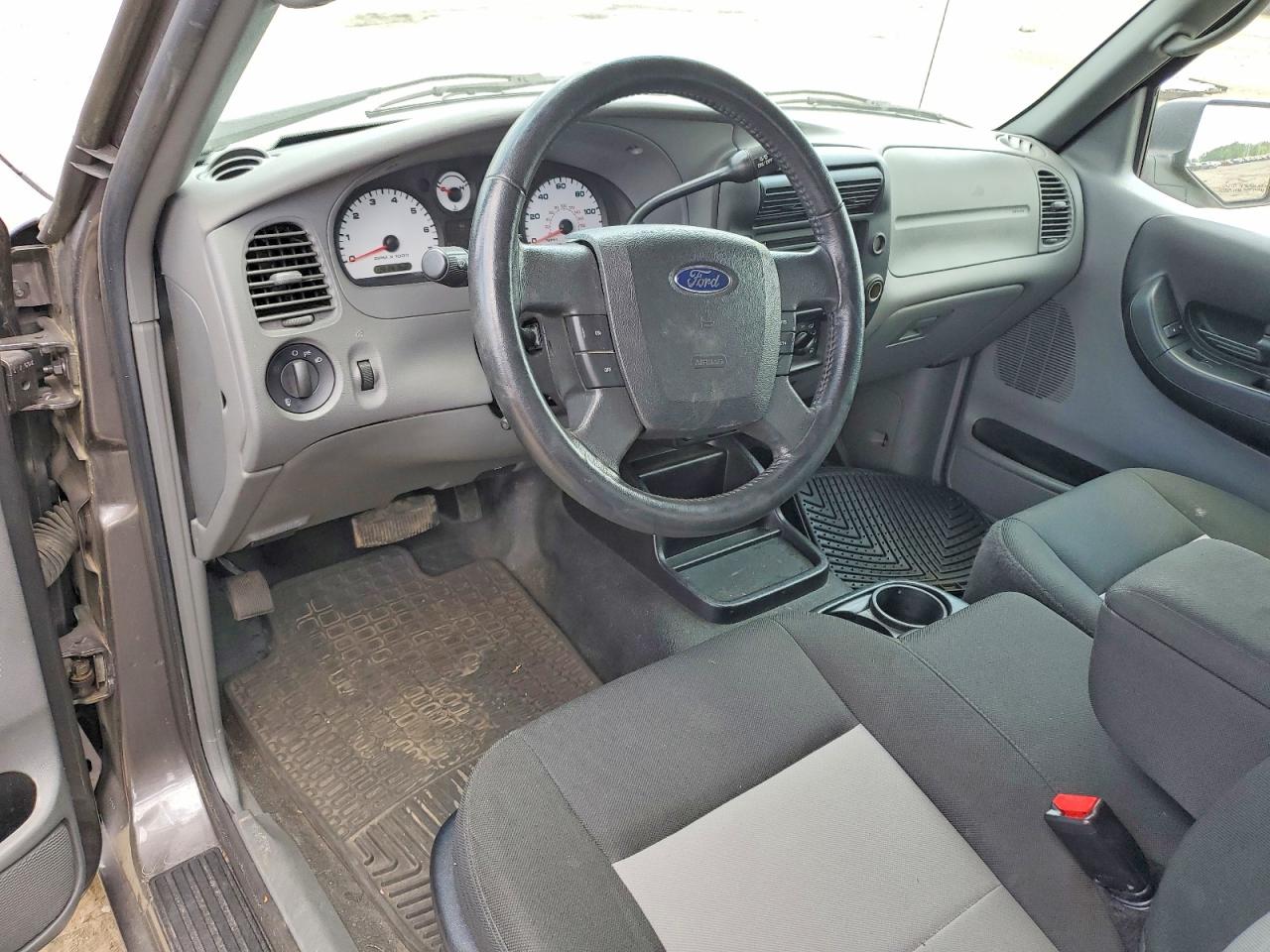 Ford Ranger Super Cab