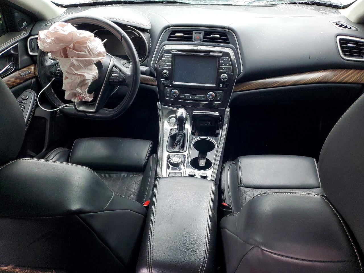 Nissan Maxima Platinum