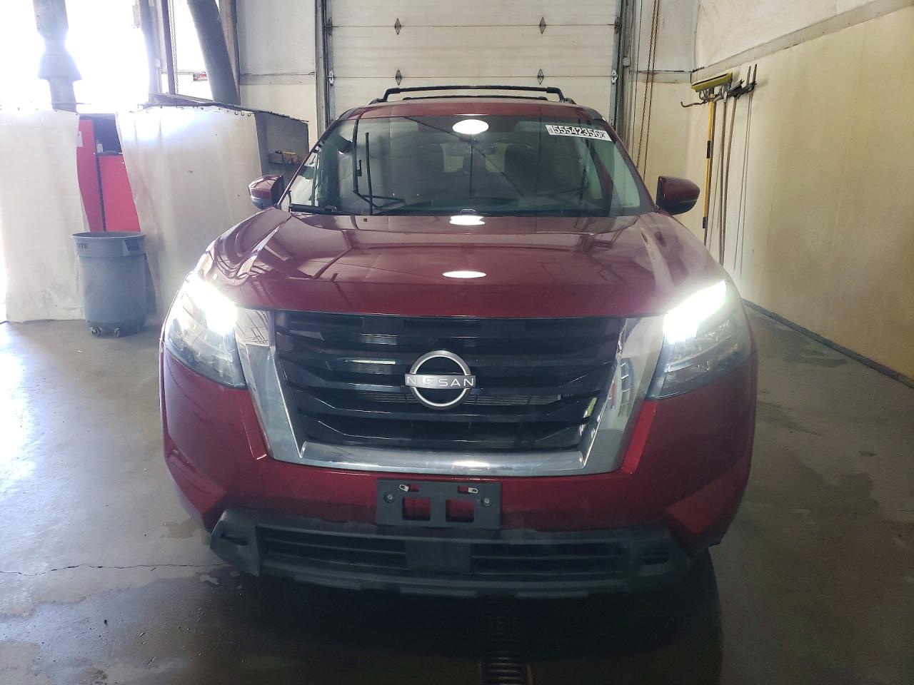 Nissan Pathfinder Sv