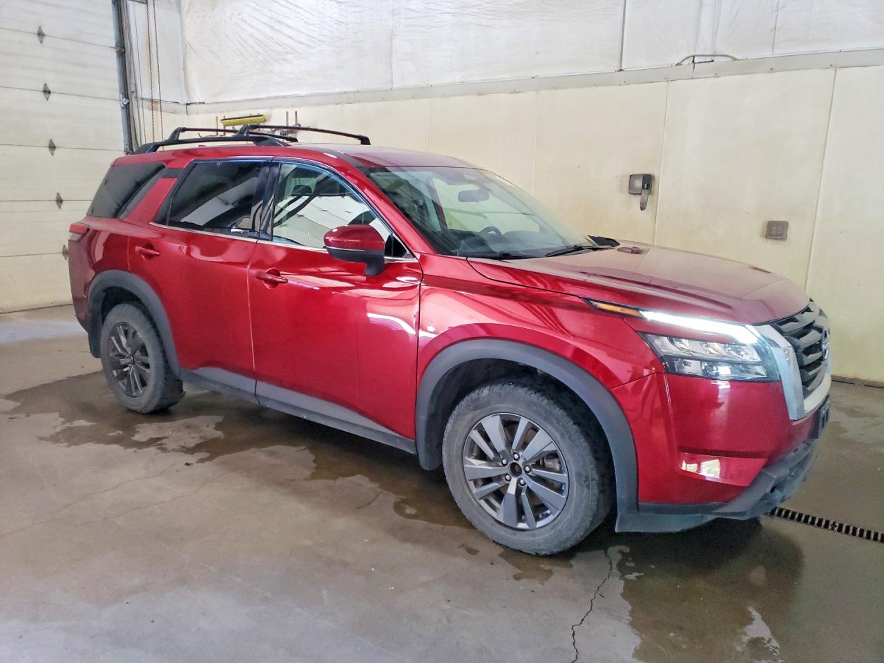 Nissan Pathfinder Sv