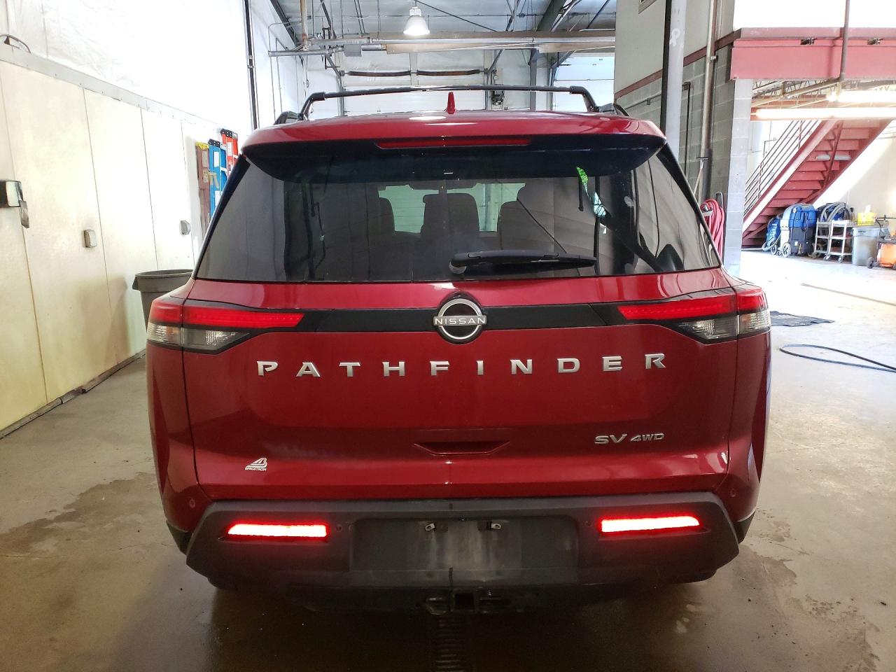 Nissan Pathfinder Sv