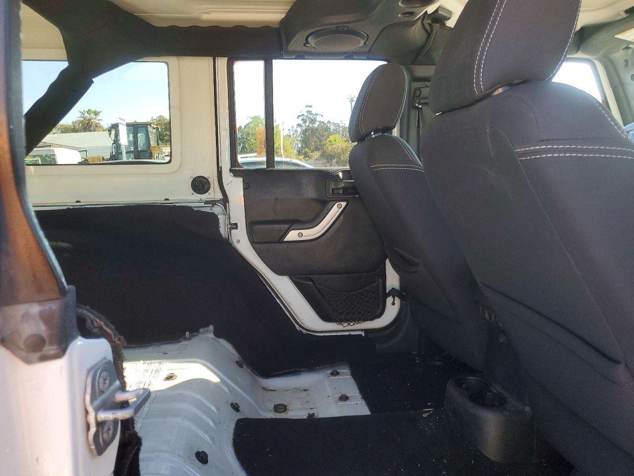 Jeep Wrangler Sahara