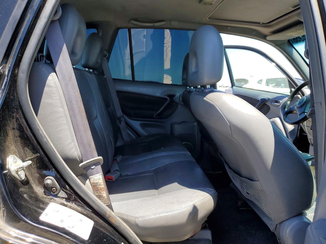 Toyota RAV4 Base