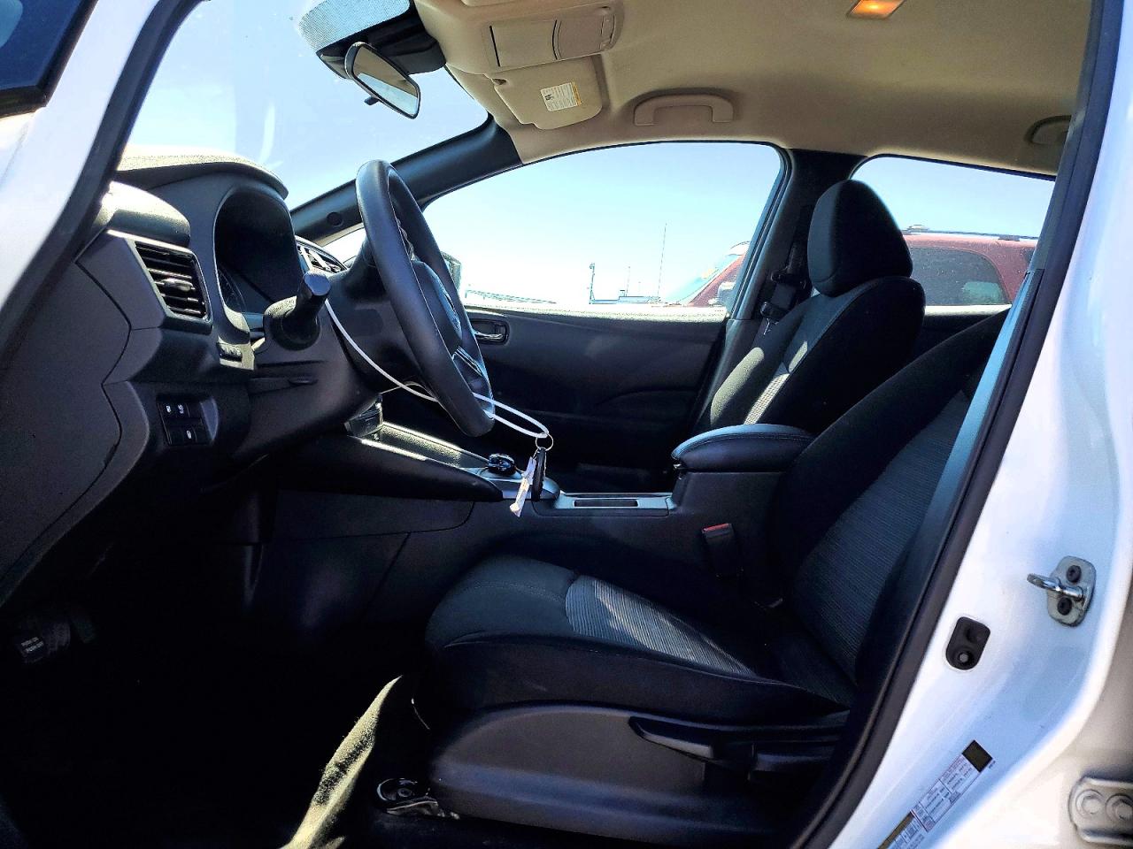Nissan LEAF S