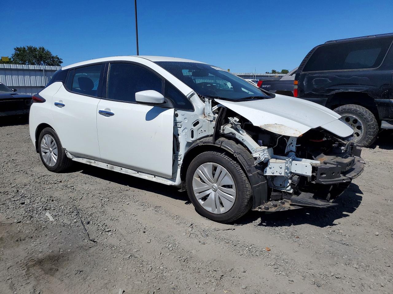 Nissan LEAF S