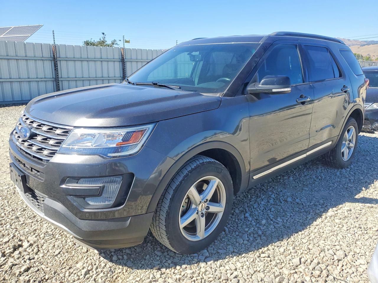 Ford Explorer Xlt