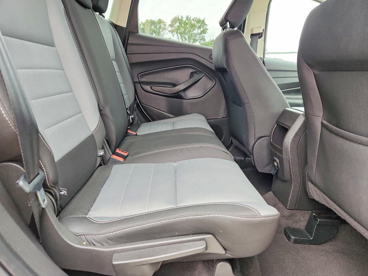 Ford Escape S
