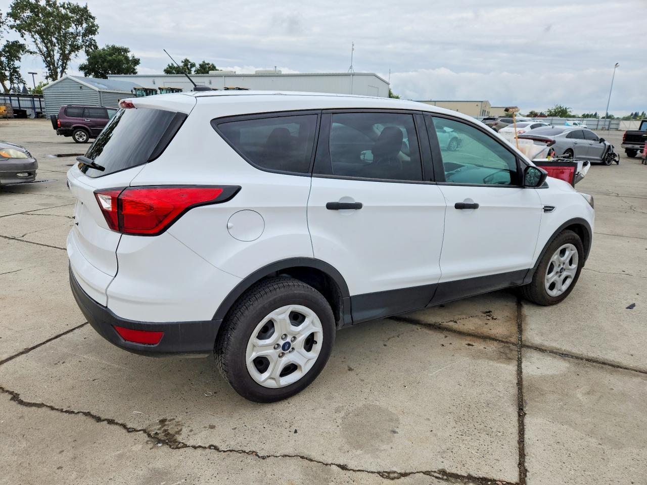Ford Escape S