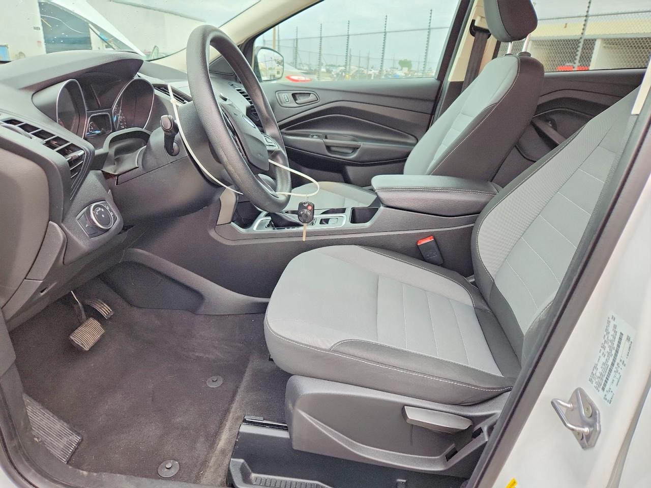 Ford Escape S