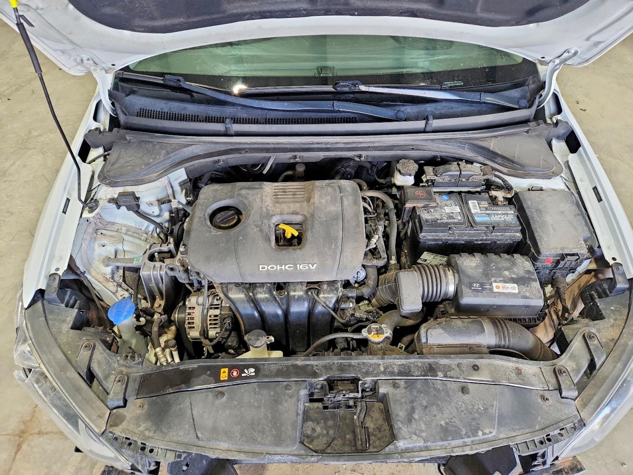 Hyundai ELANTRA Sel