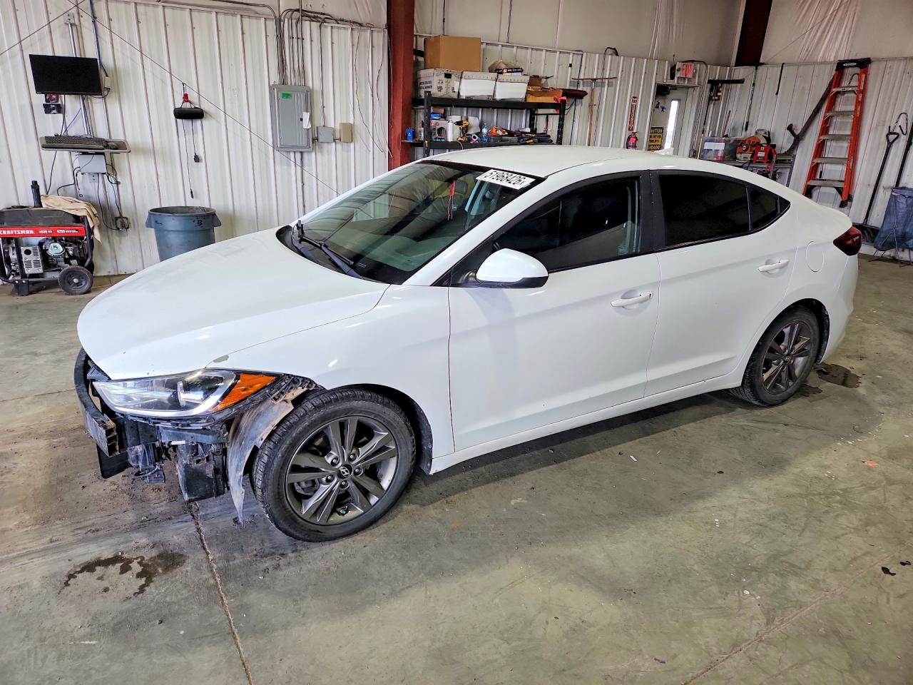 Salvage Hyundai ELANTRA Image