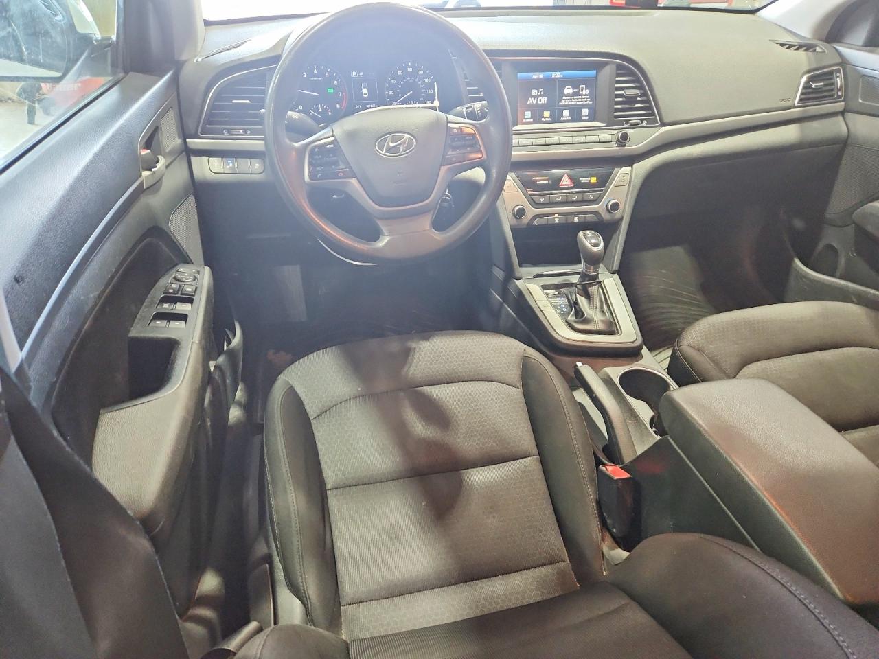 Hyundai ELANTRA Sel