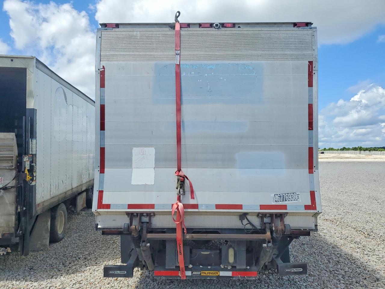Isuzu Nqr