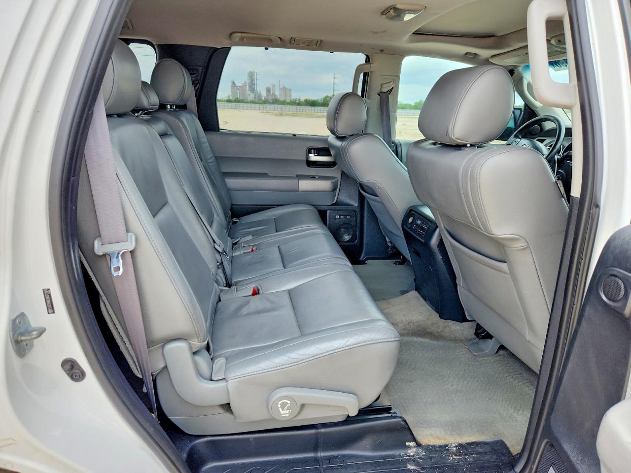 Toyota Sequoia Limited
