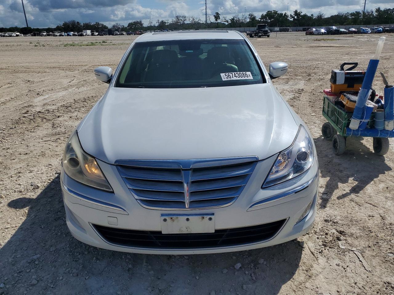 Hyundai Genesis 3.8l