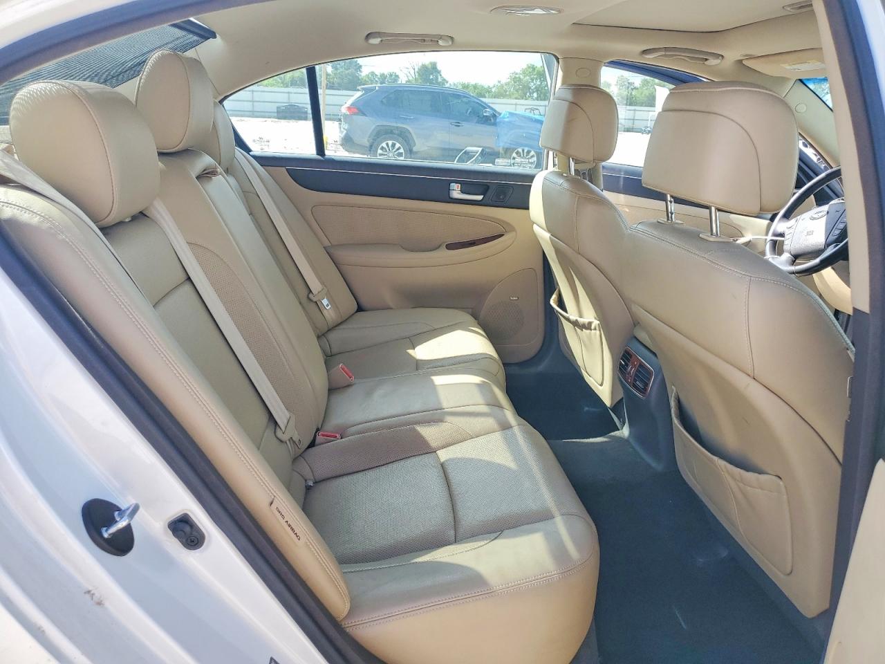 Hyundai Genesis 3.8l