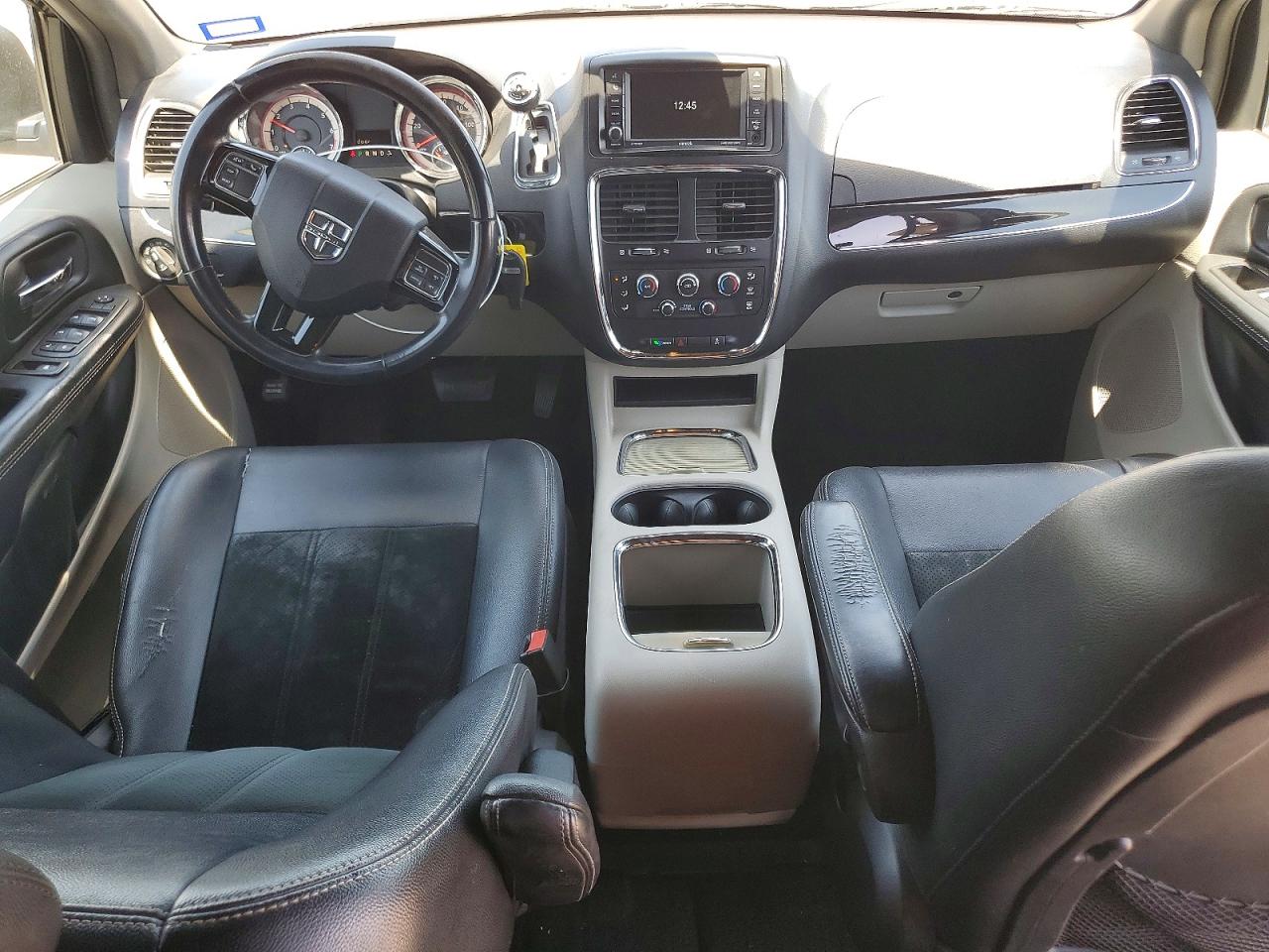 Dodge Caravan Sxt