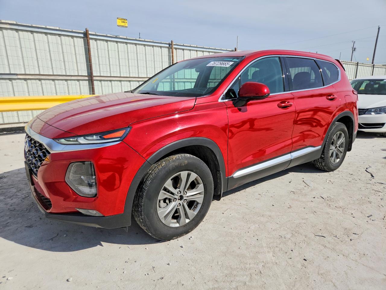 Salvage Hyundai SANTA FE Image