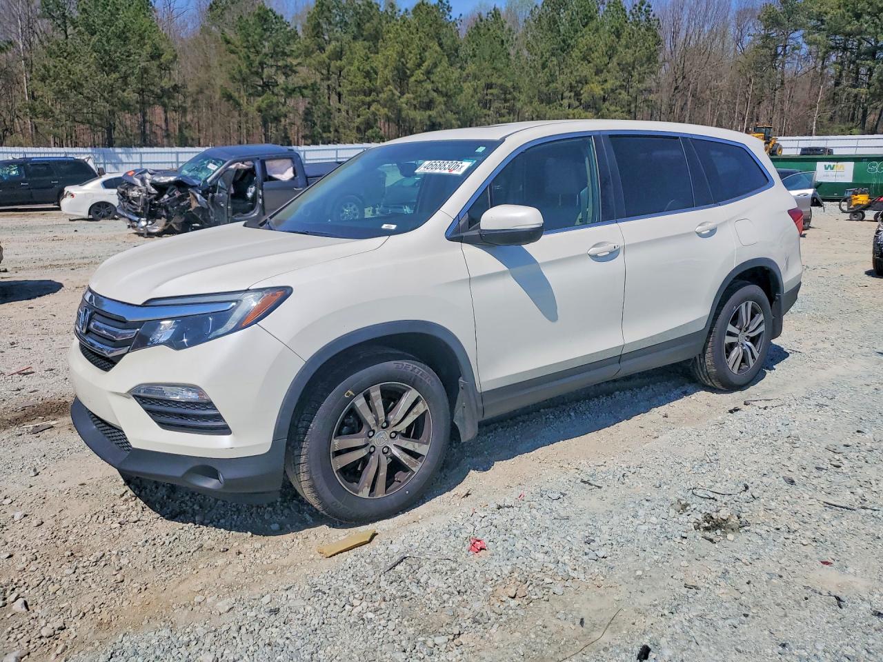 Salvage Honda Pilot Image