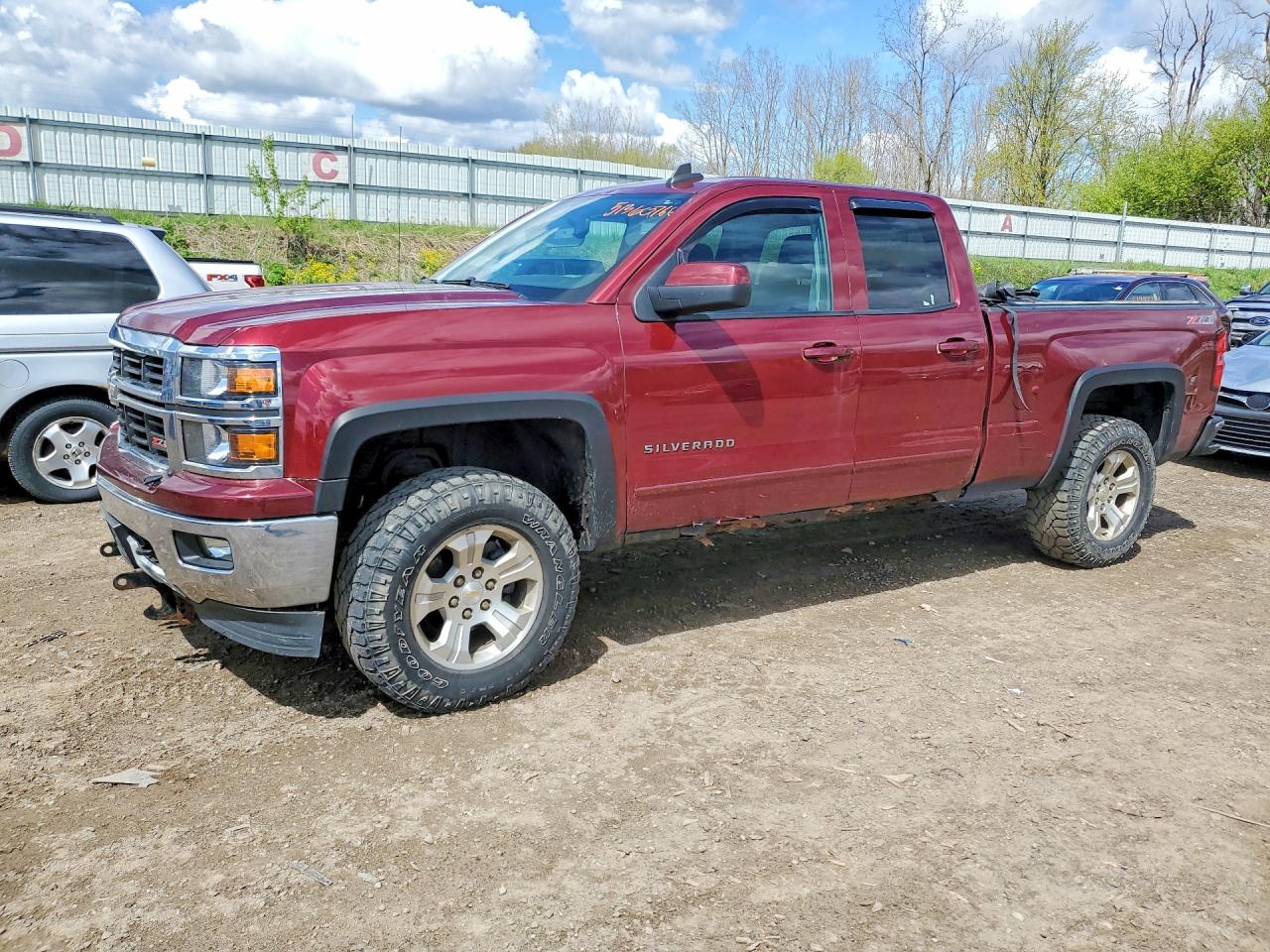 Salvage Chevrolet Silverado Image