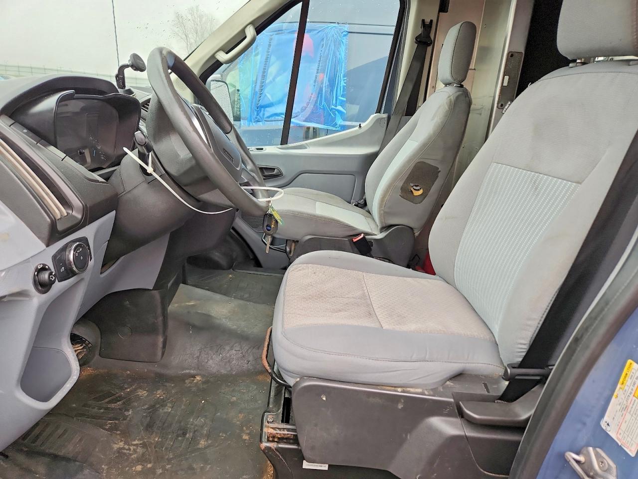 Ford Transit T-250