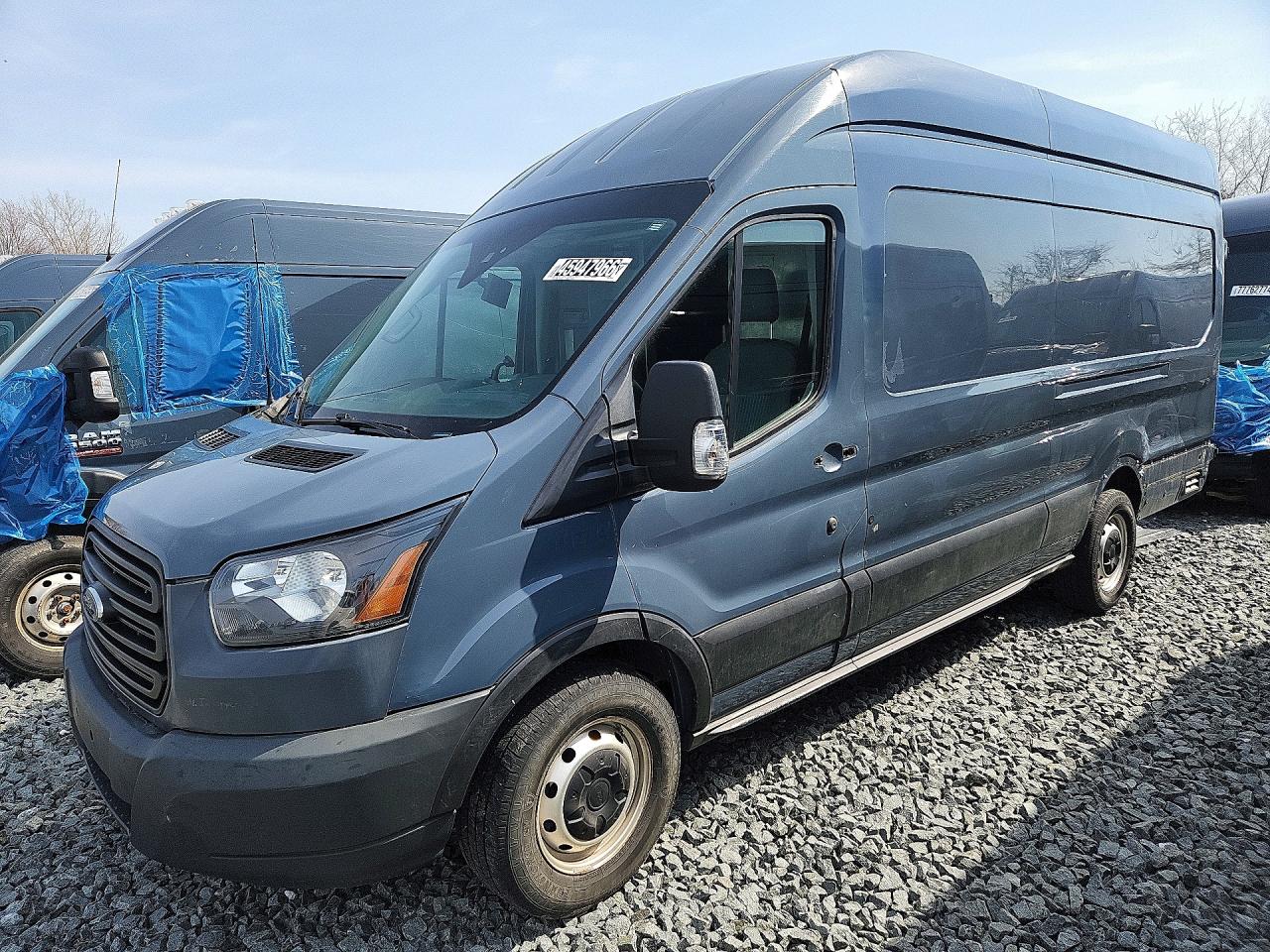 Salvage Ford Transit Image