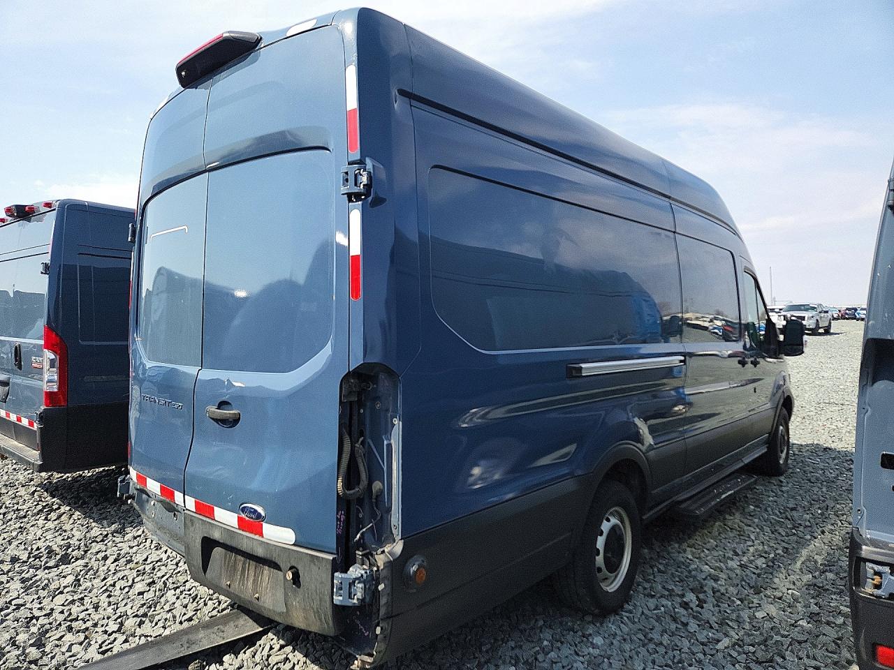 Ford Transit T-250