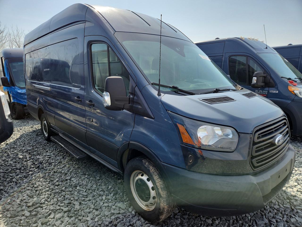 Ford Transit T-250