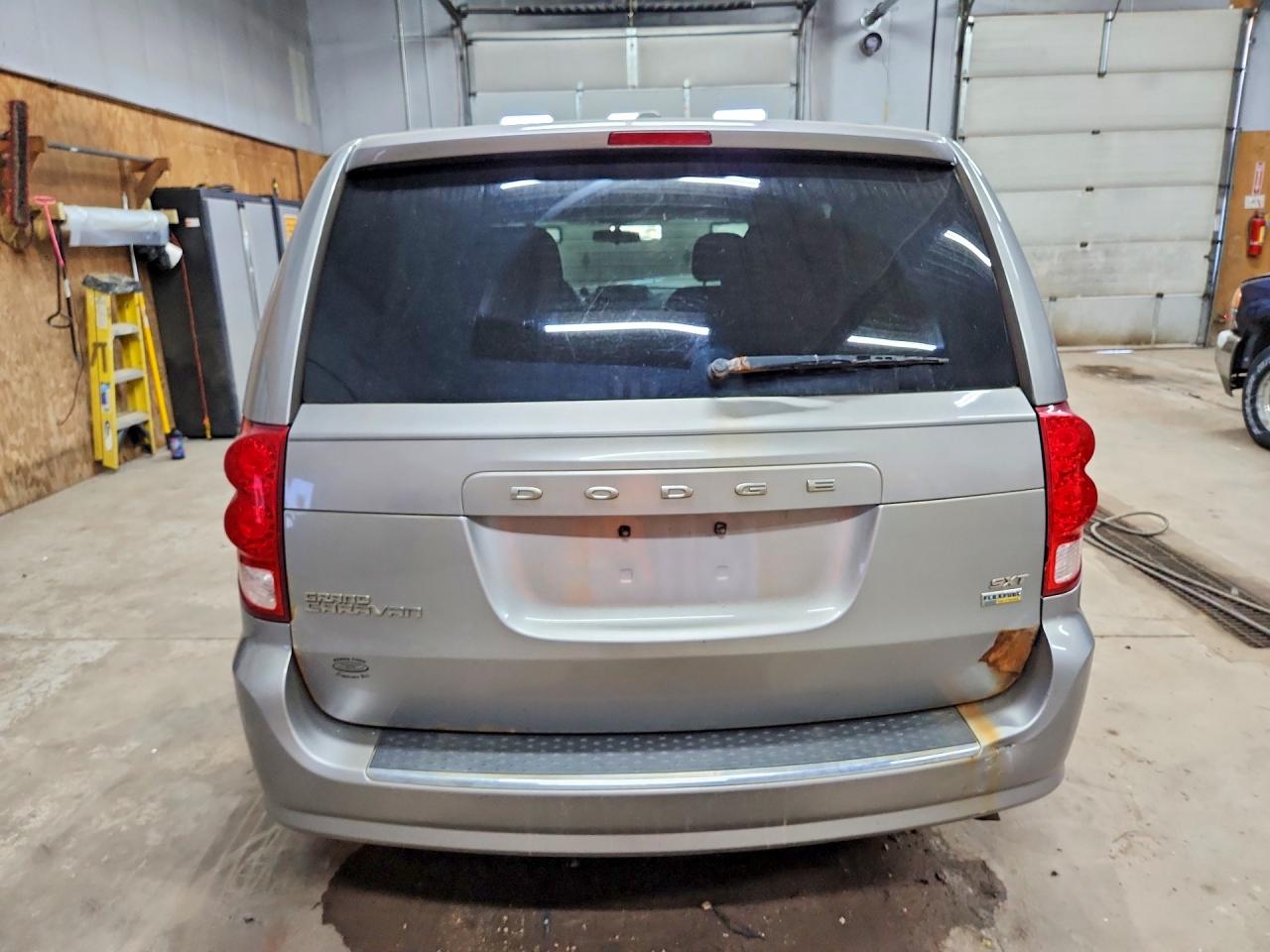 Dodge Caravan Sxt