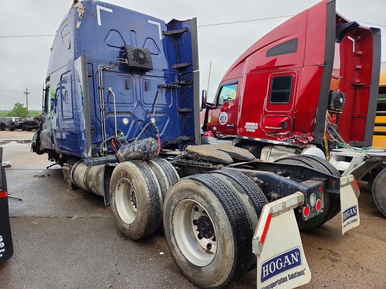Freightliner Cascadia 126